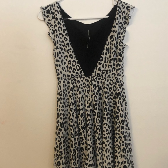 Express animal print lace back dress - Picture 2 of 5